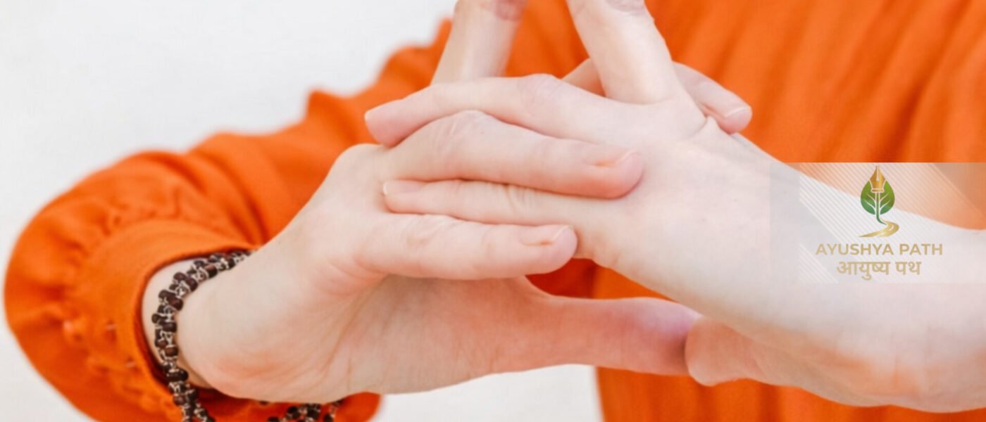 Matangi Mudra): Calm Pitta & Improve Digestion