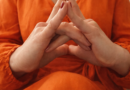 Anahata / Lotus Mudra) : Open Your Heart Chakra