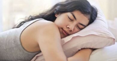 निद्रा के 5 रहस्य और दिवाशयन के कड़े नियम: चरक संहिता का संपूर्ण निद्रा विज्ञान