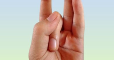 शून्य मुद्रा: कान के रोग और मेंटल स्ट्रेस का वैज्ञानिक हल