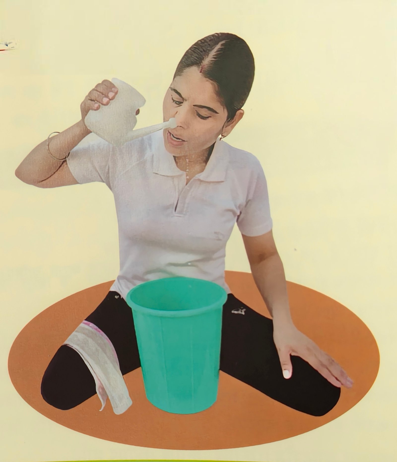 जलनेति क्रिया करते हुए