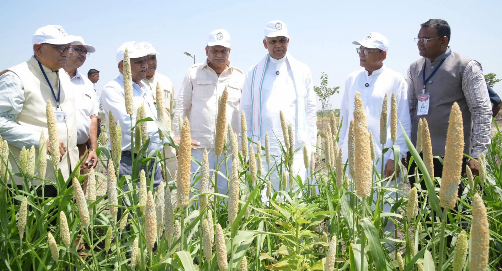 गुजरात नेचुरल फार्मिंग साइंस यूनिवर्सिटी हालोल में प्राकृतिक कृषि परिसंवाद
